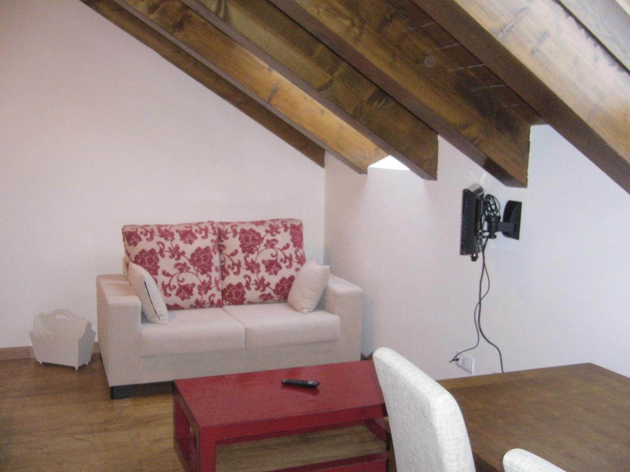 Oros Alto Apartamentos Canardo Autural المظهر الخارجي الصورة