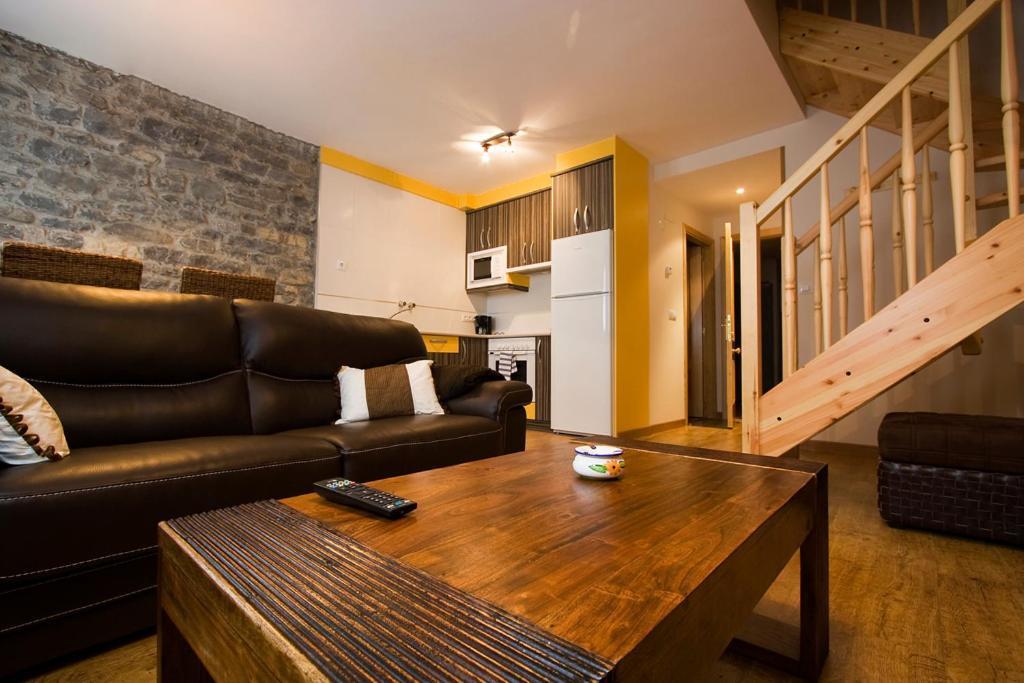 Oros Alto Apartamentos Canardo Autural المظهر الخارجي الصورة